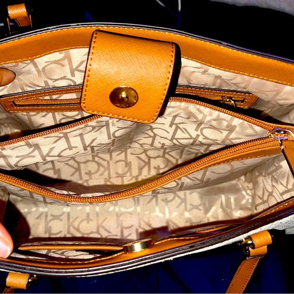 Calvin Kline handbag/wallet set - Picture 5 of 6